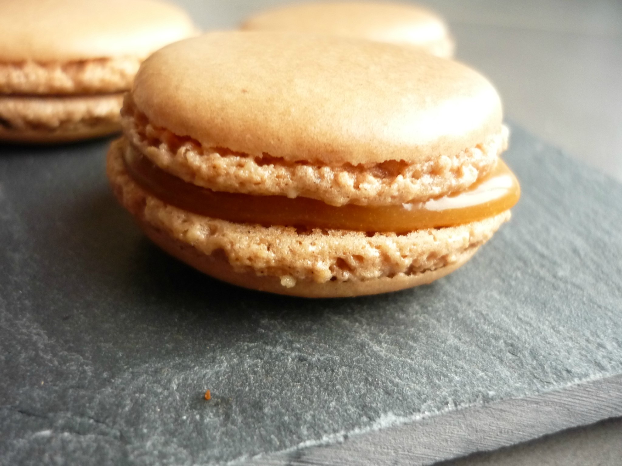 Macaron au caramel